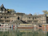 Narmada-River-Maheshwar-Madhya-Pradesh-India