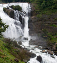 p2 -laces-to-visit-coorg-tour-local-sightseeing-tour-package-mallalli-falls-coorg